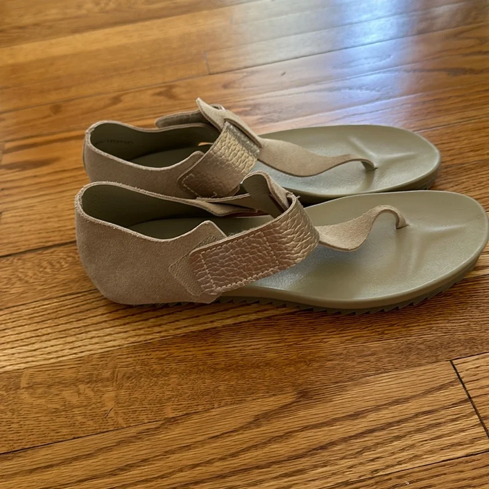 NWT - Pedro Garcia Jacqui Sandal Seasalt/white gold Sz 38.5 - Picture 3 of 8